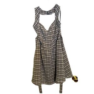 Kimchi Blue Plaid Black And White Halter Sweetheart Backless Swing Dress. Size L